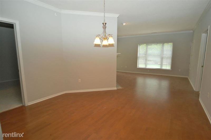 1300 N Prospect Ave 103 - Photo 3 of 16