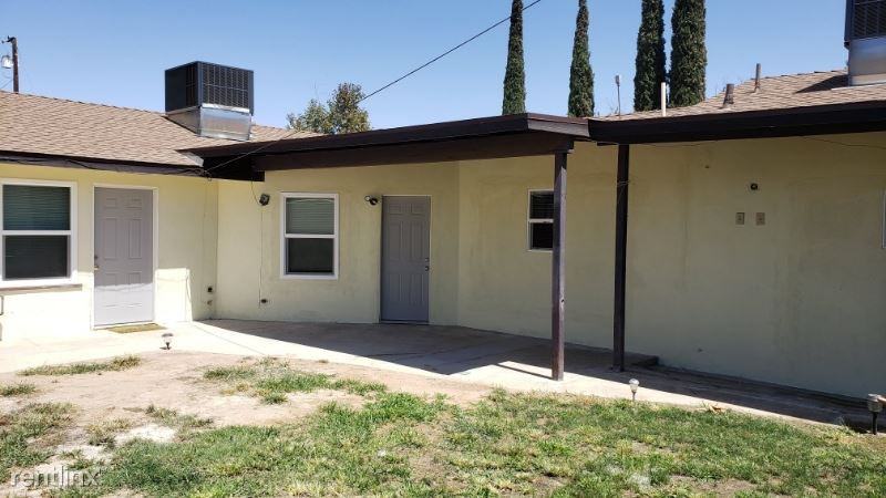 1317 Wilson Ave B - Photo 2 of 8