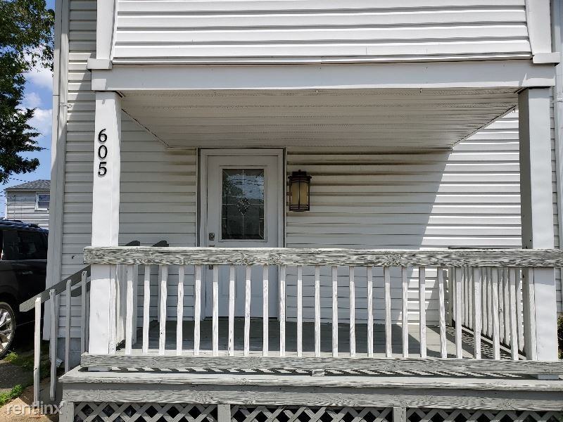 605 Ocean Gate Ave - Photo 2 of 26