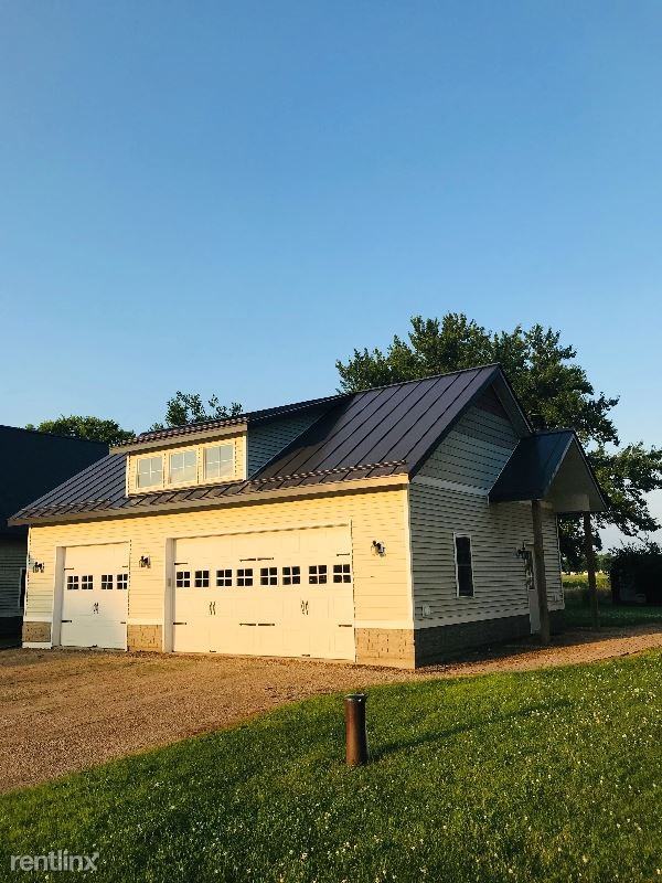 10718 Hudson Rd - Photo 2 of 22