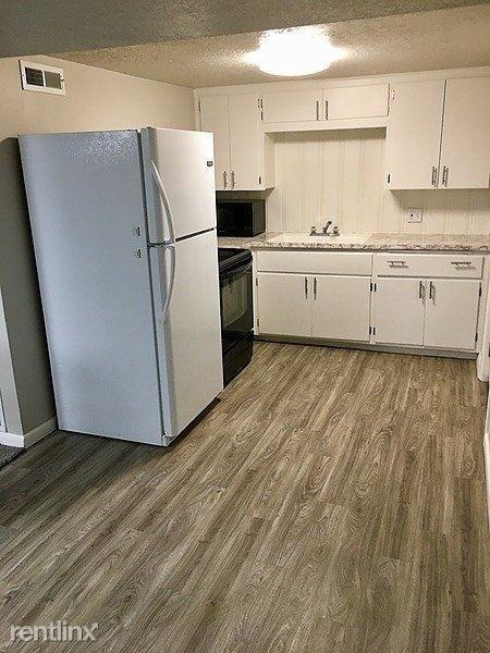 615 South 200 East - Photo 2 of 15