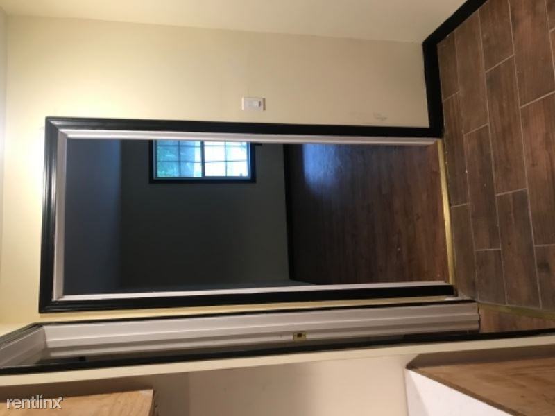 508 W Stuart Dr 2 - Photo 3 of 4