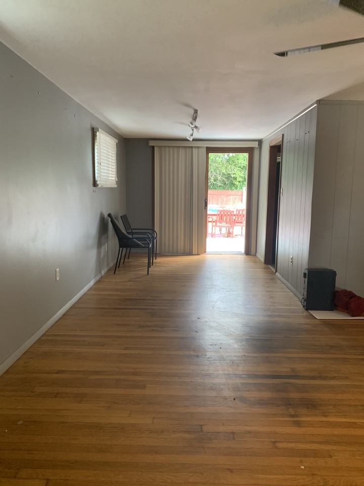 8 Brisbon Road - Photo 2 of 5