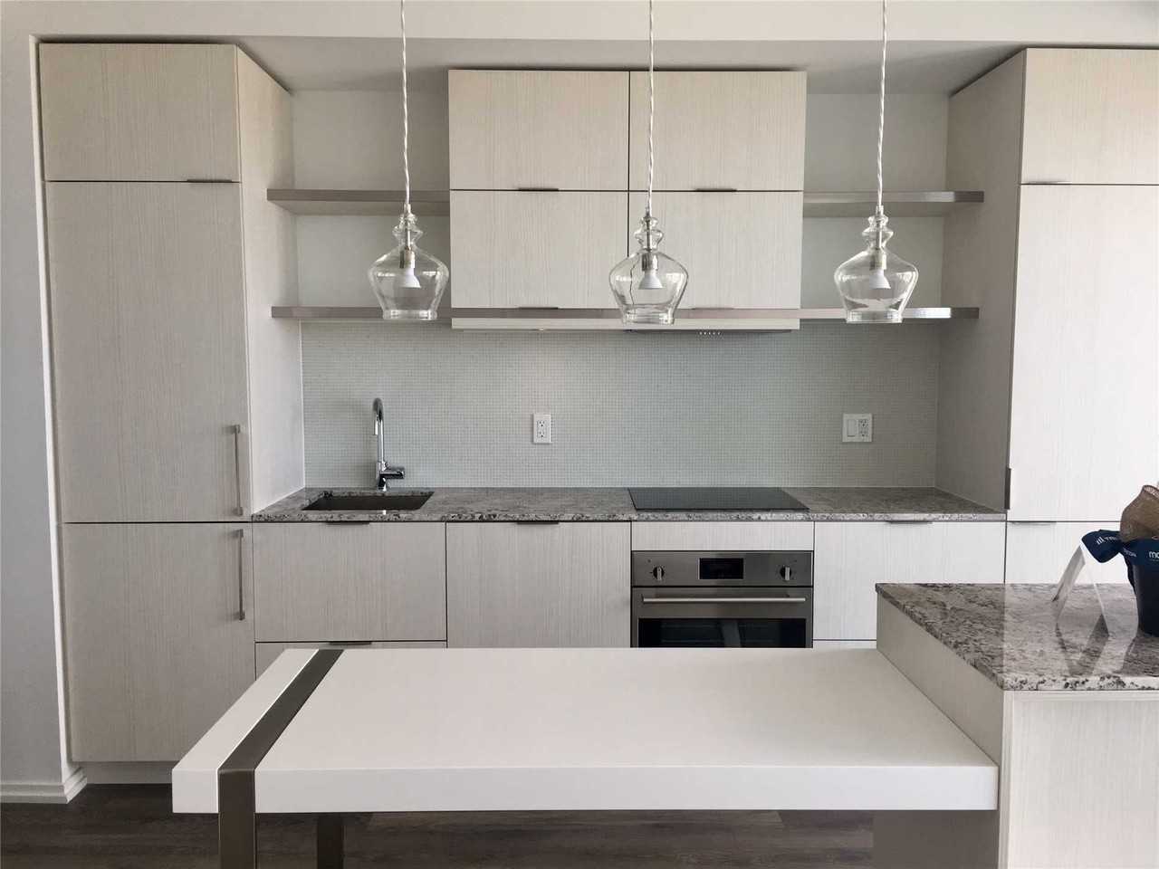 197 Yonge Street #2104