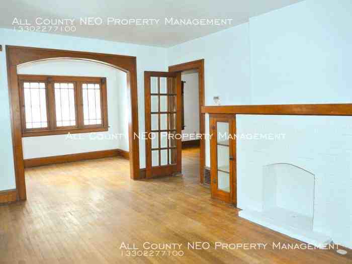 1422 Elder Ave - Photo 2 of 6