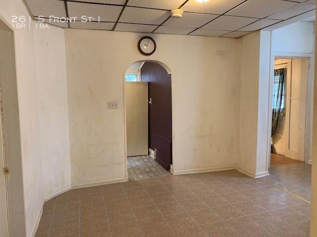 261 S Front St-1 - Photo 3 of 9