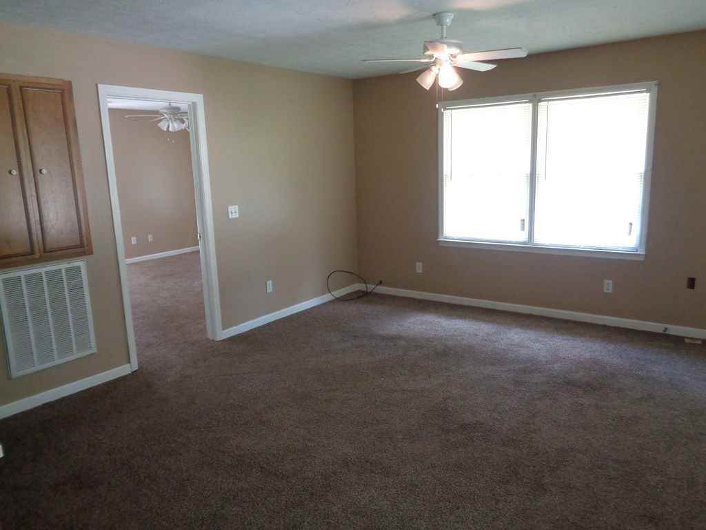 108 Cumberland Pl - Photo 2 of 6