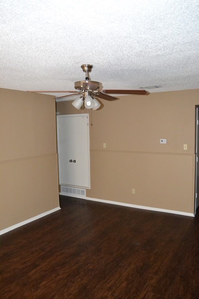 905 Tuskegee St - Photo 2 of 13