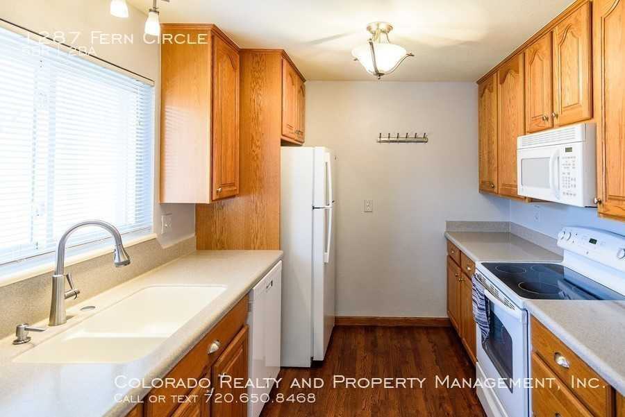 1287 Fern Circle - Photo 3 of 20
