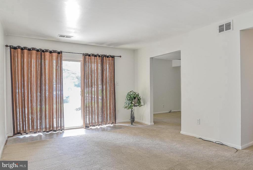 5790 Rexford Ct A - Photo 2 of 24