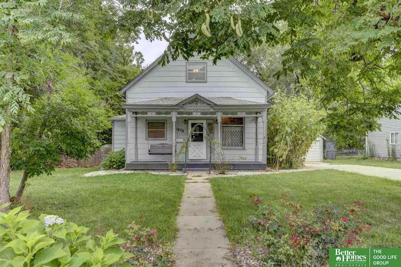 1678 Park Street - Photo 2 of 44