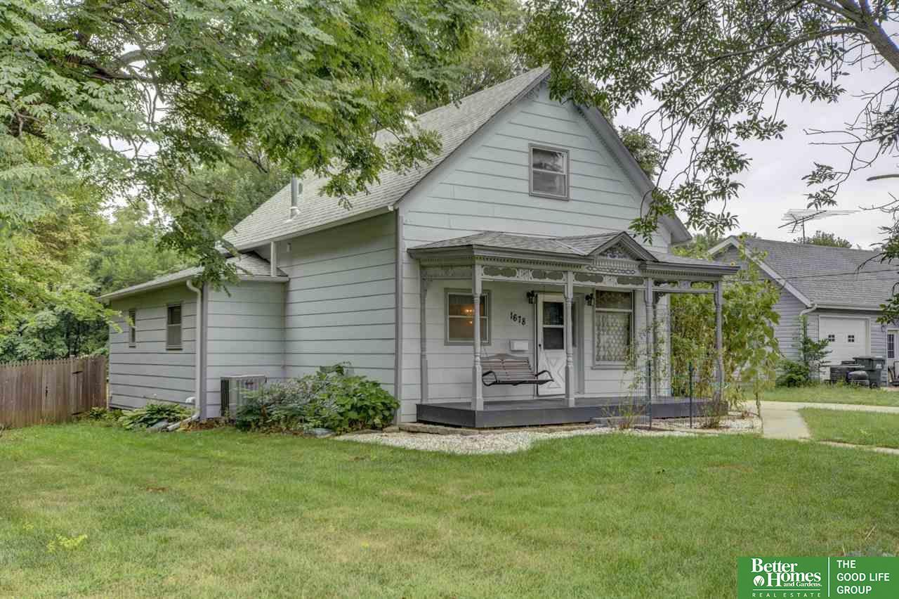 1678 Park Street - Photo 3 of 44