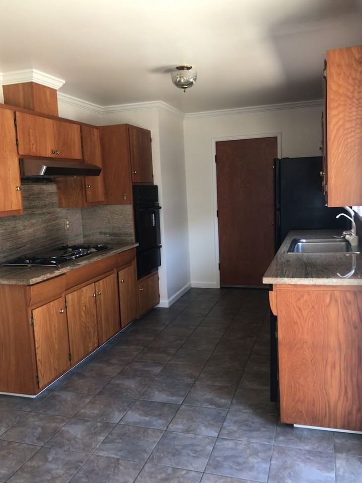 3181 Summit Rd. - Photo 3 of 7