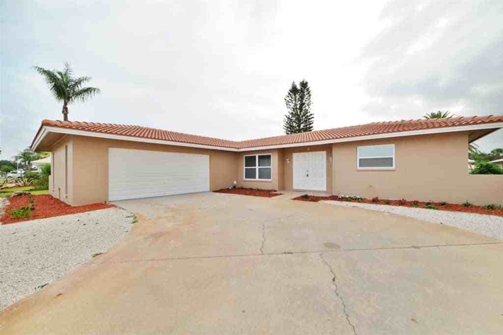 6 Brentwood Ln - Photo 2 of 25