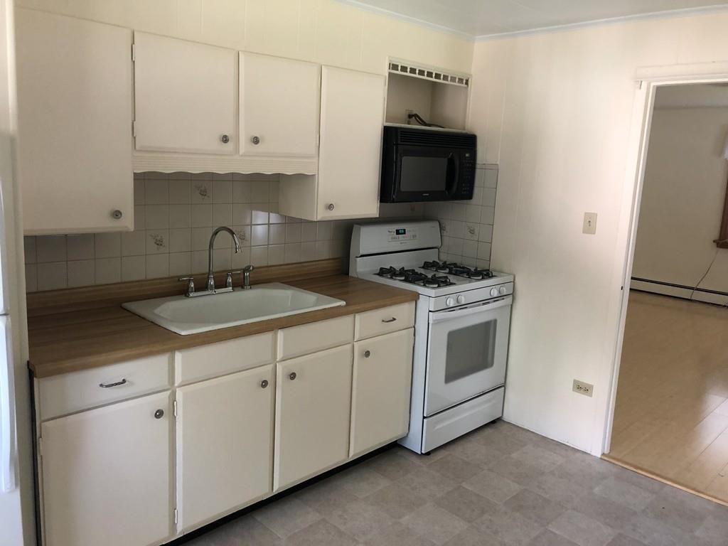 182 S Washington St - Photo 2 of 8