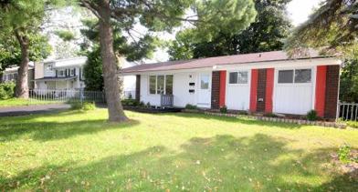 16 Banner Road B Ottawa On K2h 5t2 2 Bedroom Apartment For Rent