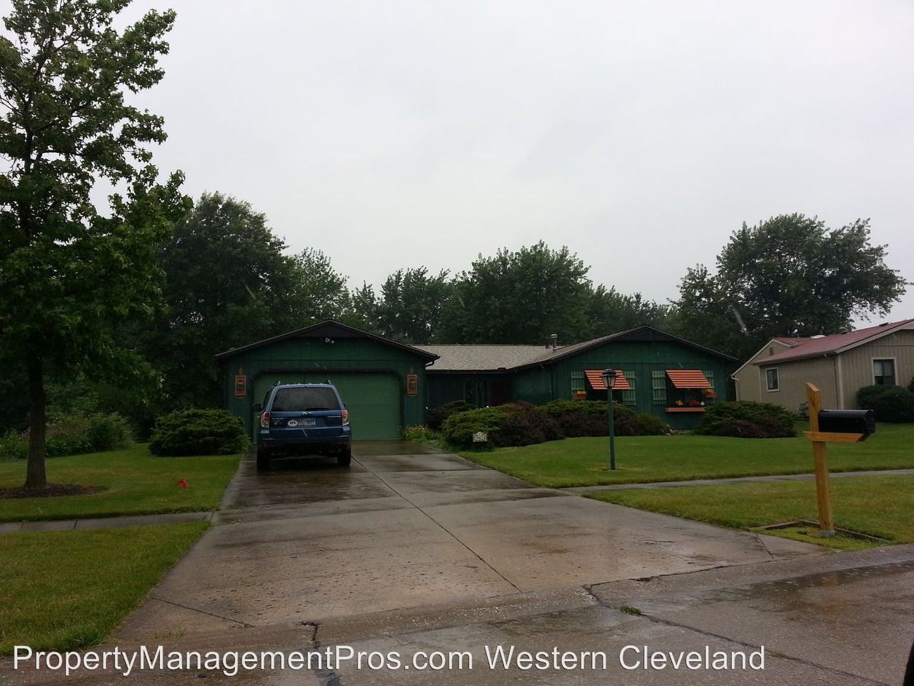 19024 Hunters Pointe Drive - Photo 2 of 37