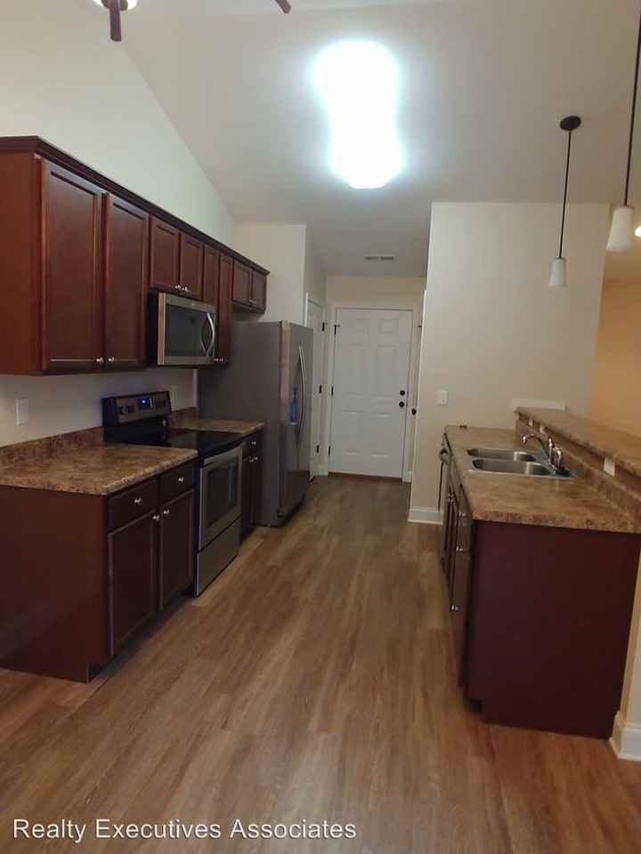 331 Franklin Meadows Way - Photo 3 of 16