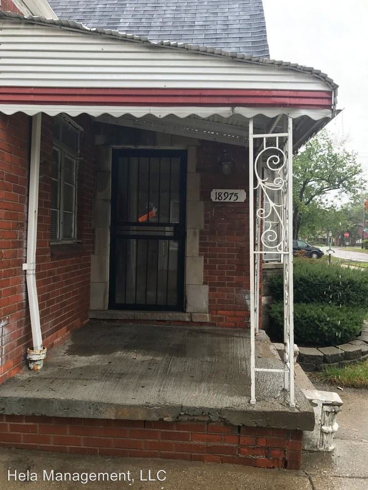 18975 Indiana St. - Photo 2 of 12