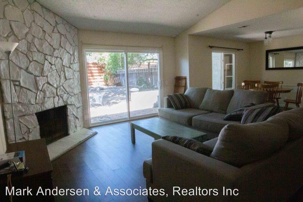 573 Wayland Ct. - Photo 2 of 26