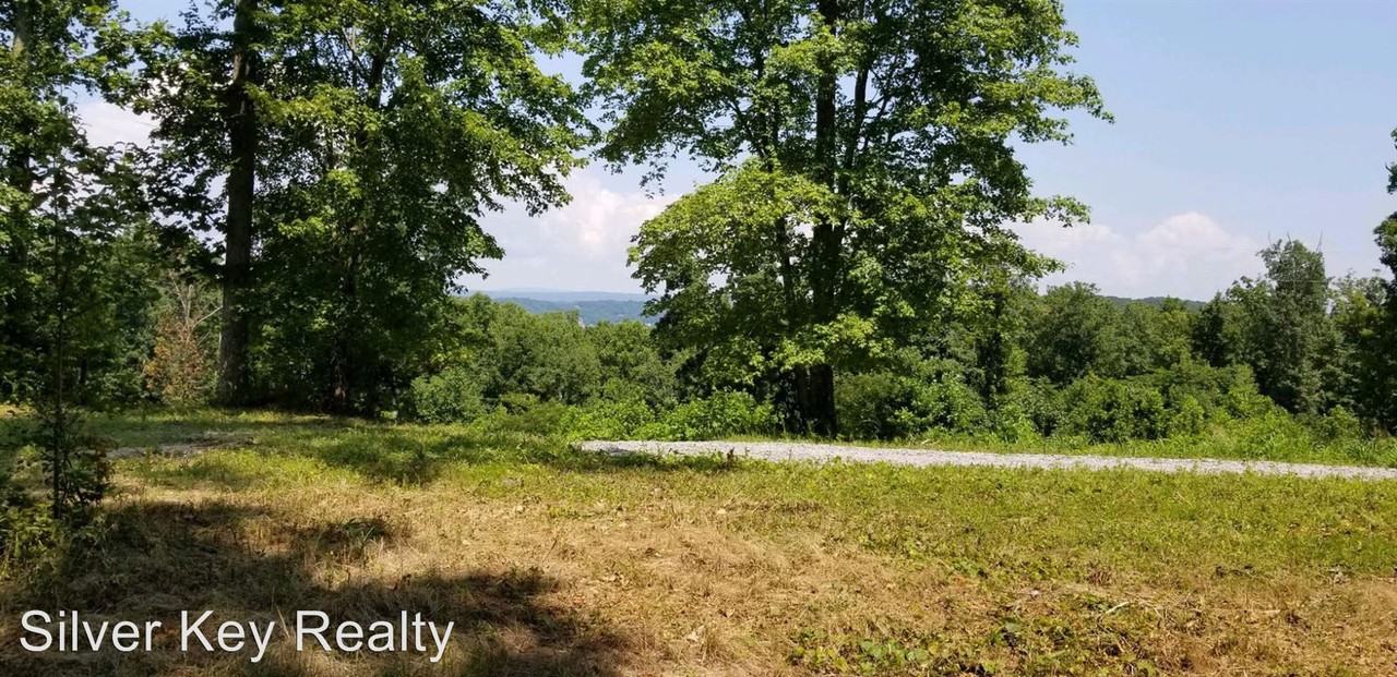 530 Ridgetop Lane - Photo 2 of 6