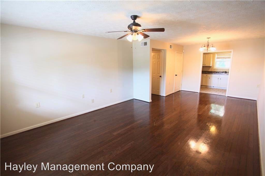 426 N Donahue Drive #11