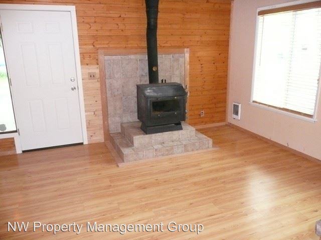 11810 174th Ave Ne - Photo 3 of 7