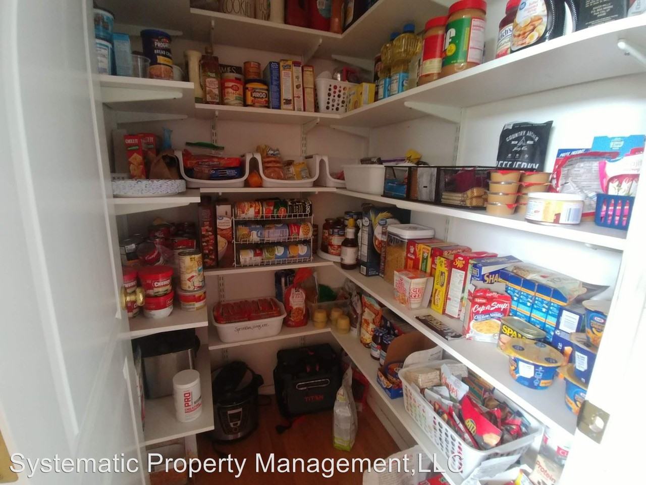 705 W Center St - Photo 2 of 27