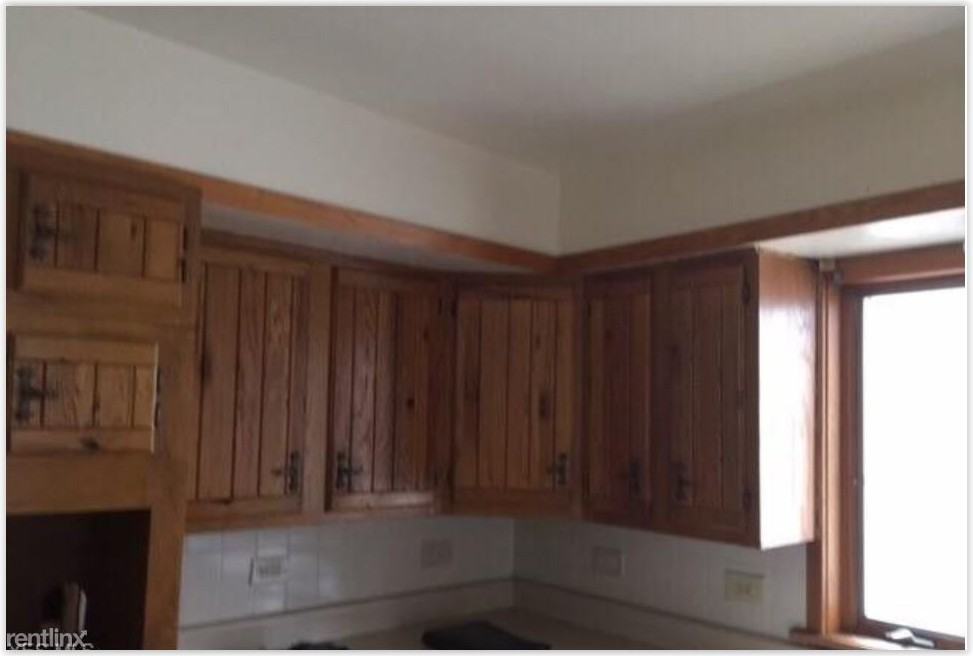 1612 Sunset Ave - Photo 3 of 9