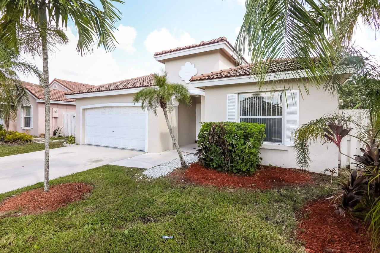16575 Nw 10th St - Photo 2 of 23
