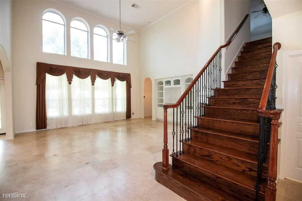 2218 Longspur Ln - Photo 3 of 29