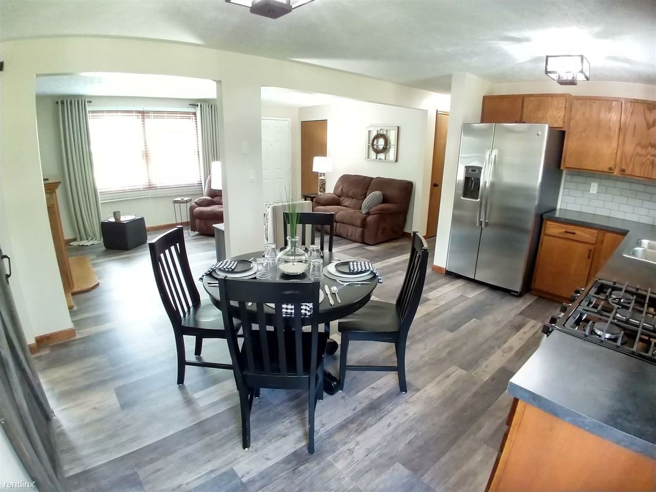 115 Rainbow St - Photo 3 of 17