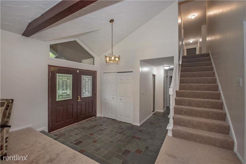 25493 Halburton Rd - Photo 3 of 37