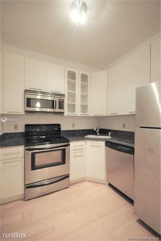 1622 Bay Rd B02 - Photo 3 of 15