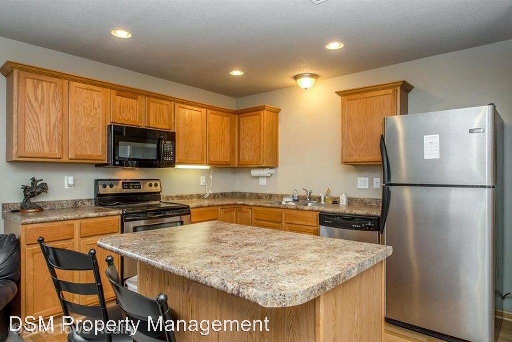 6355 Autumn Leaf Lane - Photo 3 of 17