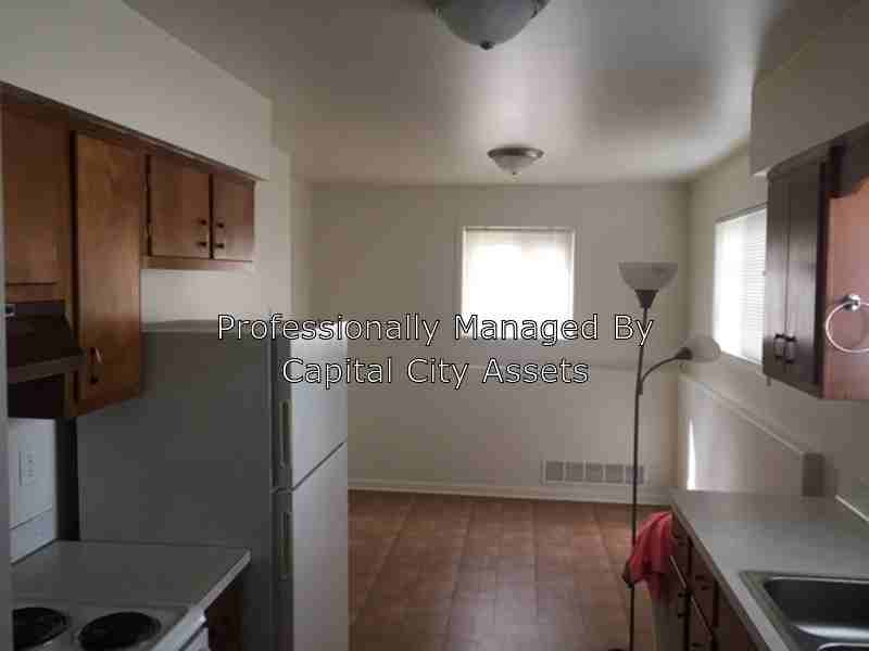 2180 Meadowlawn Apt1 - Photo 3 of 3