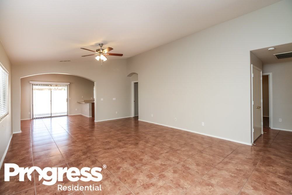 5138 W Pecan Rd - Photo 3 of 20