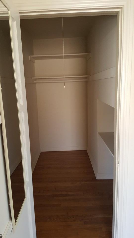 3326 West 5th Street #1 - Photo 2 of 8