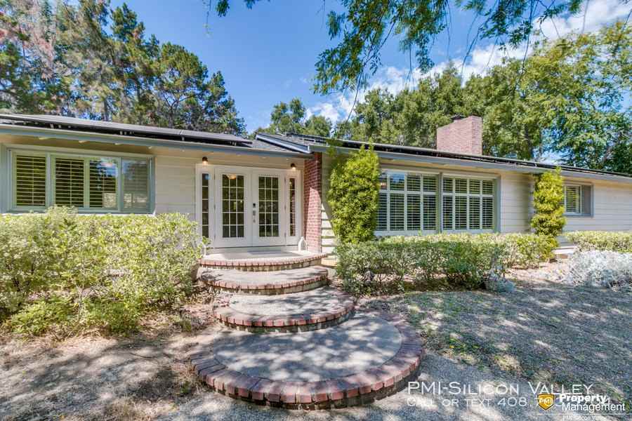 25905 Estacada Dr - Photo 2 of 33