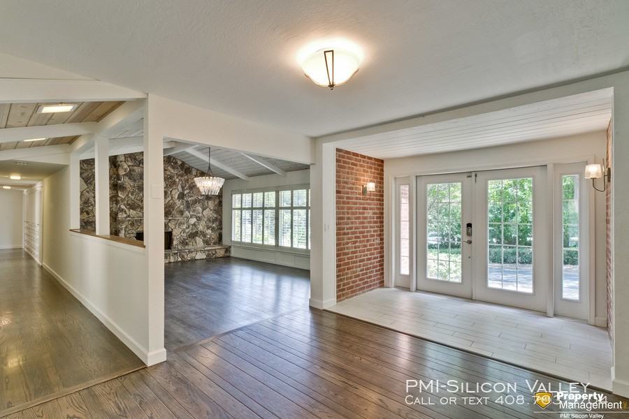 25905 Estacada Dr - Photo 3 of 33