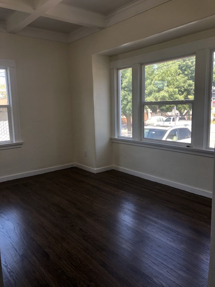 1826 62nd St #AB - Photo 3 of 6