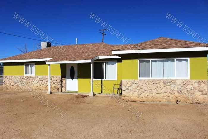 15390 Lucille Street - Photo 2 of 29