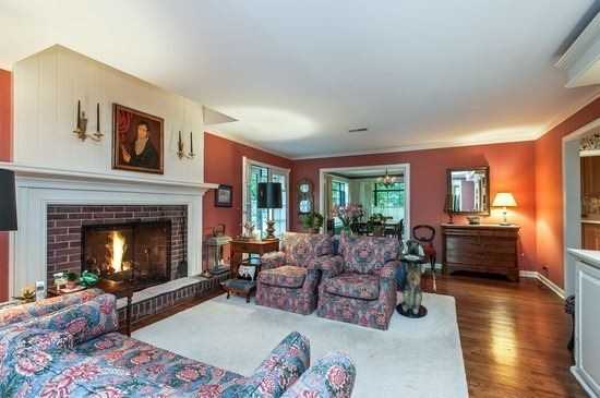 429 Warwick Rd - Photo 3 of 15