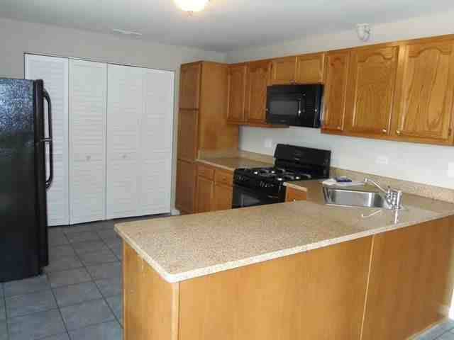 18521 John Ave - Photo 3 of 11