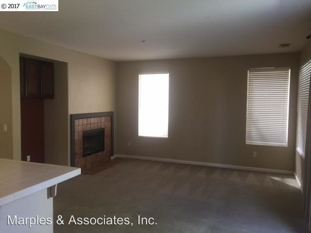 77 Guise Way - Photo 3 of 9