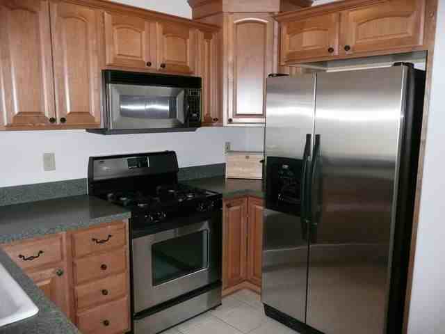 315 William R Latham Senior Dr #5 - Photo 3 of 12