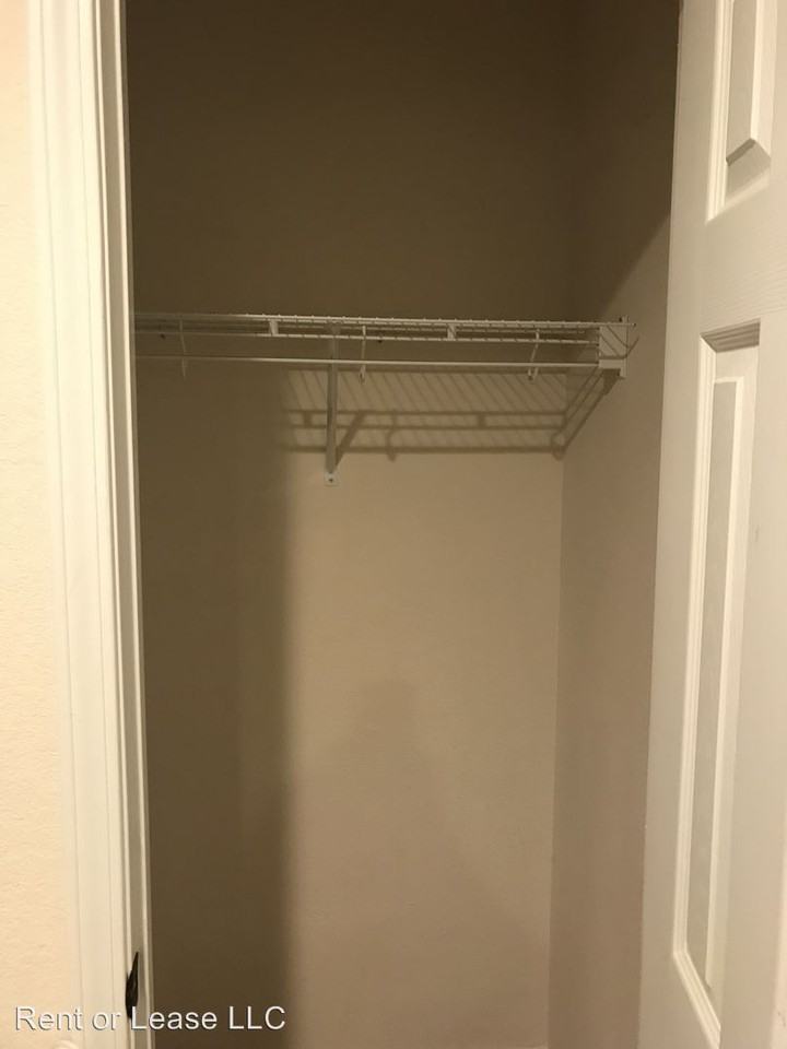 520 North Pitner Road - Photo 2 of 43
