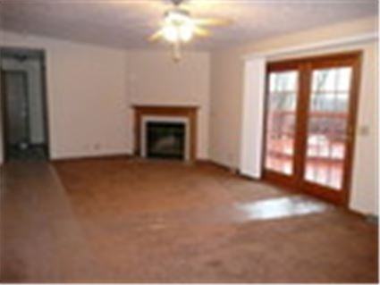 119 Cedar Ln - Photo 3 of 8