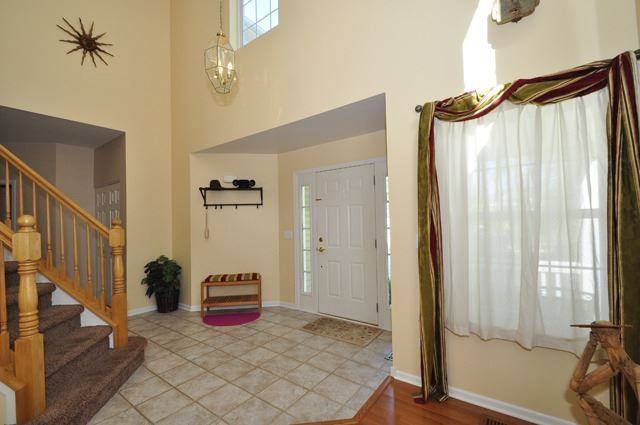 3034 N Forrest Hills Ct - Photo 3 of 24