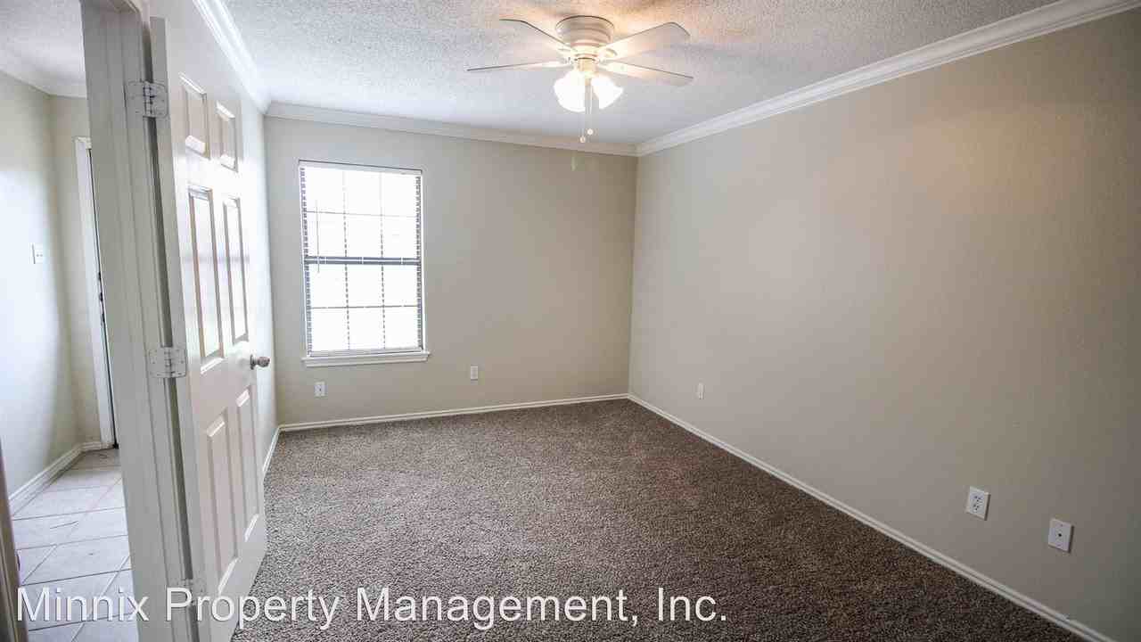 603 N Elkhart - Photo 3 of 9